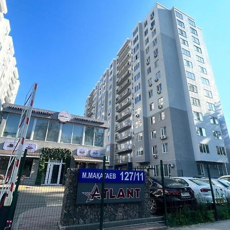 Атлант Жк Apartment Almaty Exterior photo